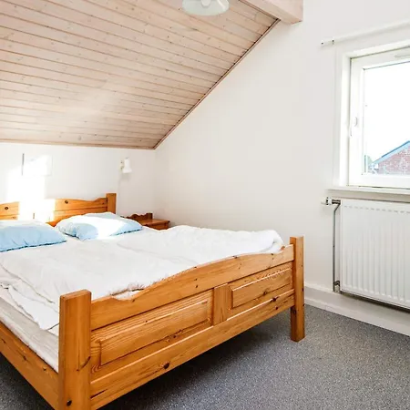 8 Person In R M Holiday home